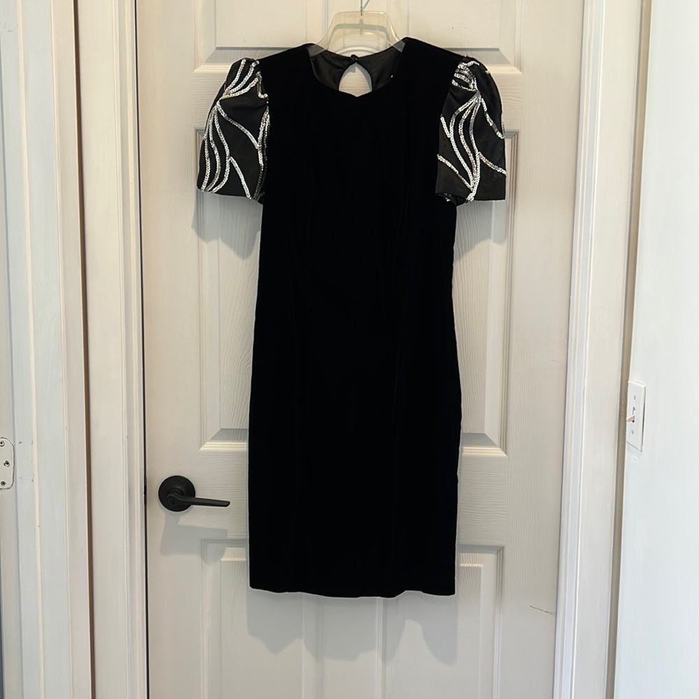 🌸Black velvet organza sleeve dress